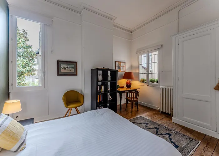 Gallien Apartment *